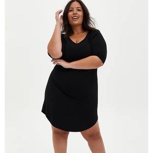 SIZE 6 - Torrid V-neck Dress